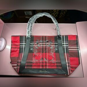 Victoria’s Secret tote bag